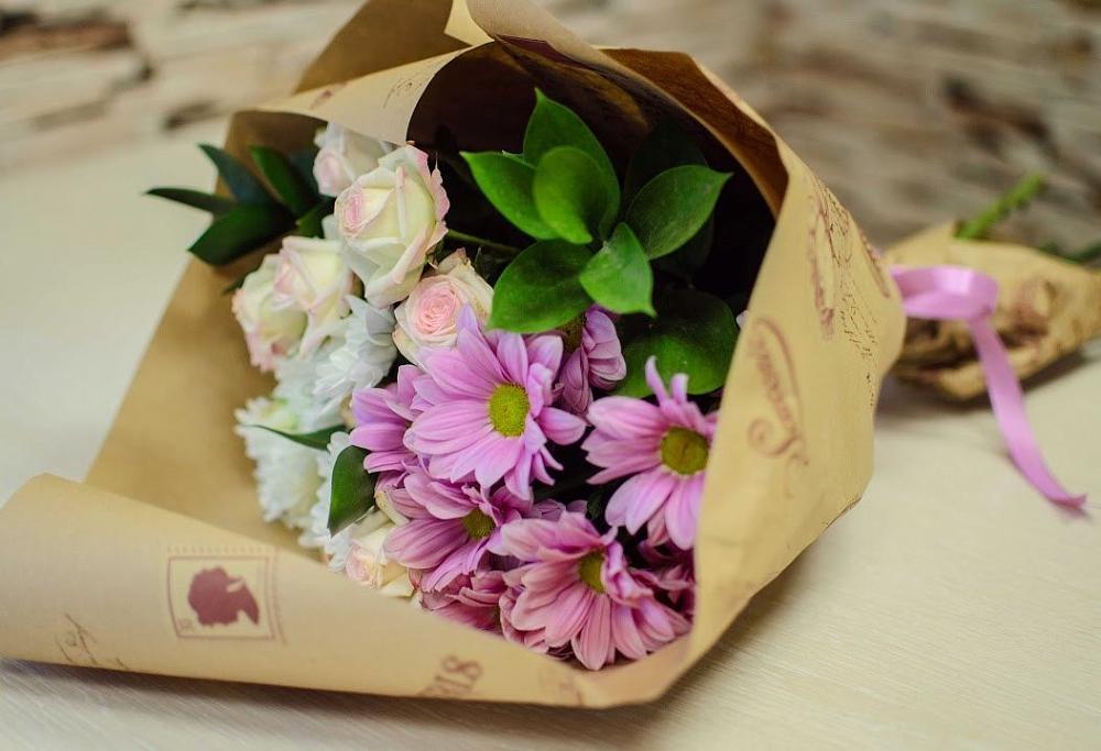 Букет цветов из: Розы и Хризантемы в Михайловке Иркутской области