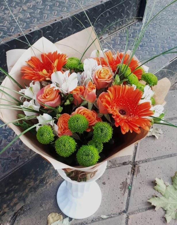 Букет цветов из: Герберы, Хризантемы, Альстромерии и Розы в Михайловке Иркутской области