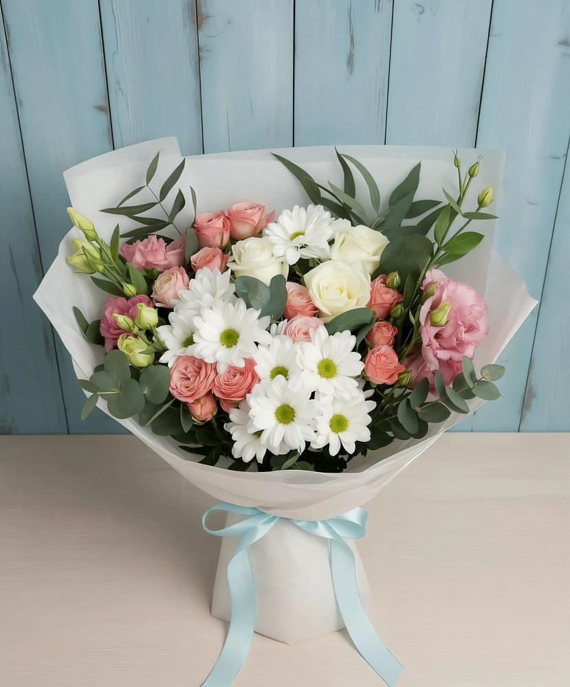 Букет цветов из: Розы, Лизиантусы и Хризантемы в Михайловке Иркутской области