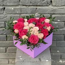 Цветочная композиция из Розы в коробке в Михайловке Иркутской области
