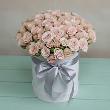 Цветочная композиция из Розы в шляпной коробке в Михайловке Иркутской области