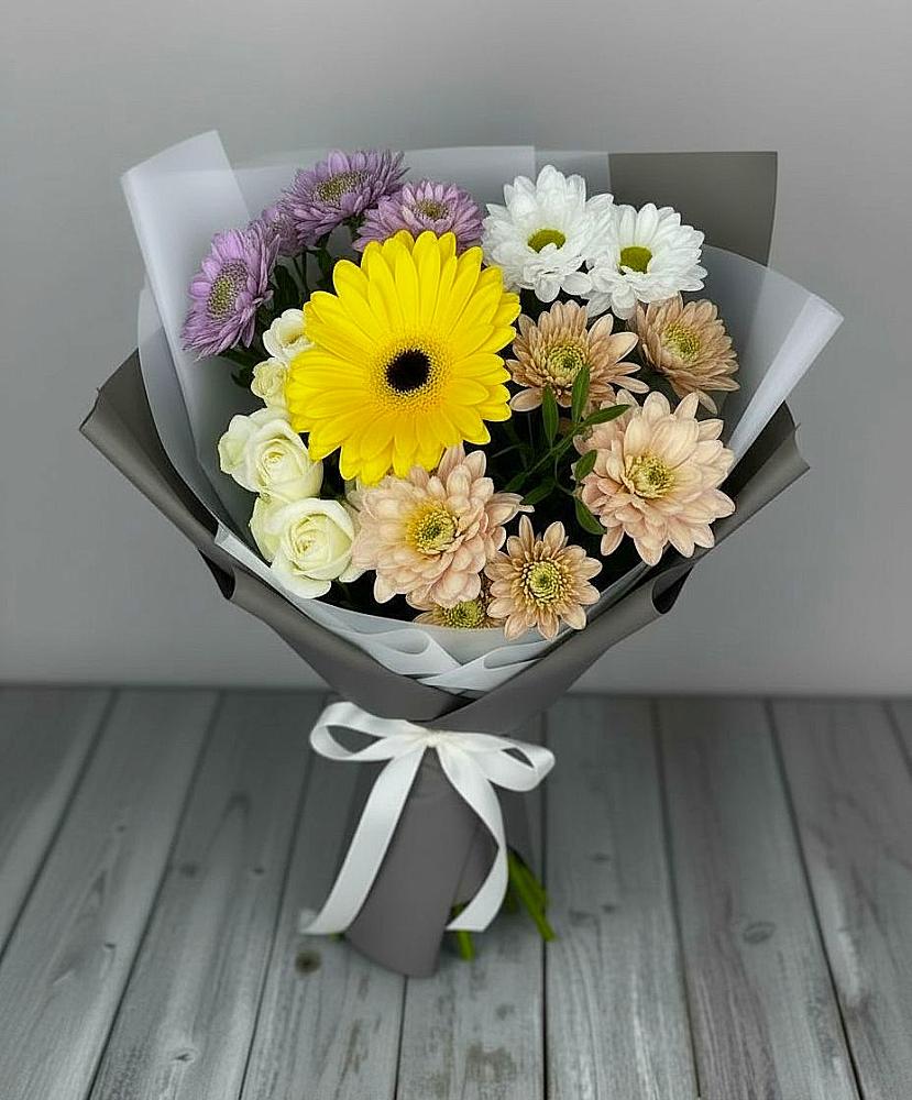 Букет цветов из: Розы, Герберы и Хризантемы в Михайловке Иркутской области