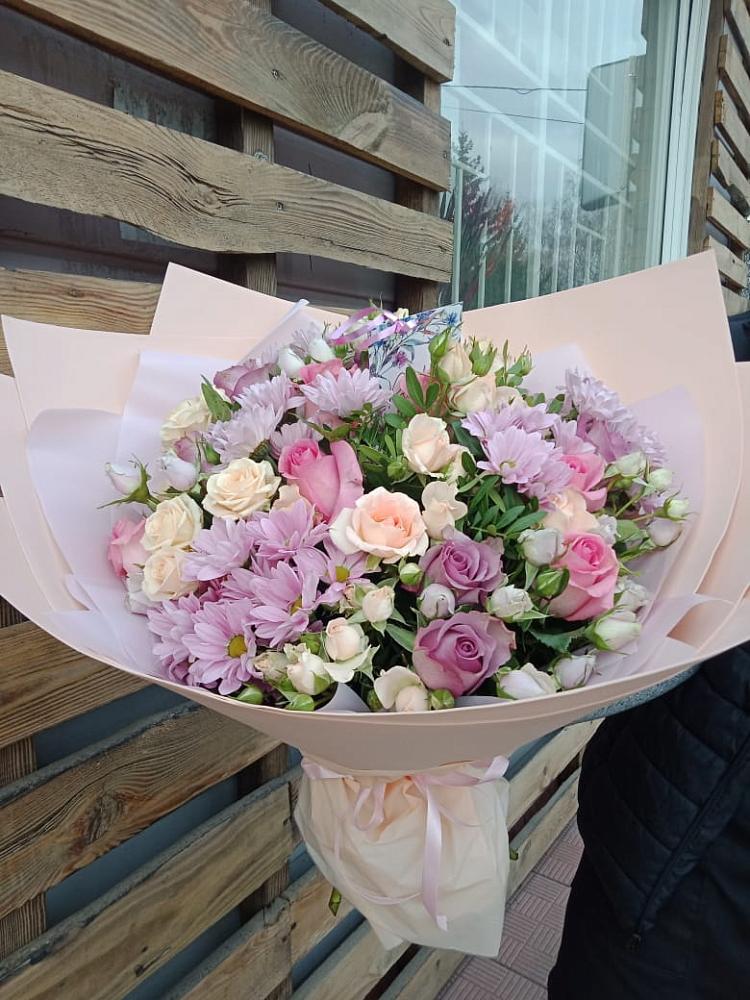 Букет цветов из: Розы и Хризантемы в Михайловке Иркутской области