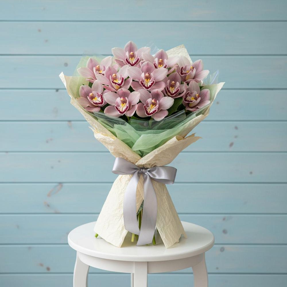 Букет цветов из: Орхидеи и Розы в Михайловке Иркутской области