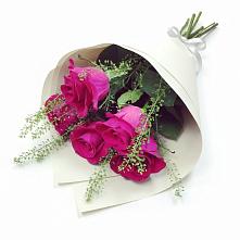 Букет цветов из:  Розы в Михайловке Иркутской области