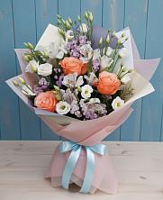 Букет цветов из:  Лизиантусы, Розы, Альстромерии и Гипсофила в Михайловке Иркутской области