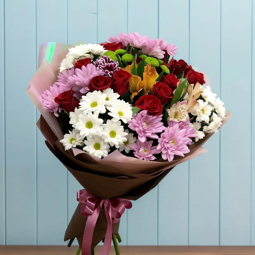 Букет цветов из: Розы, Хризантемы и Альстромерии в Михайловке Иркутской области