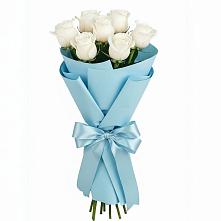 Букет 7 белых роз Проуд в Михайловке Иркутской области