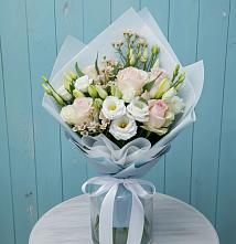 Букет цветов из:  Розы и Лизиантусы в Михайловке Иркутской области