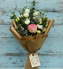Букет цветов из:  Розы и Лизиантусы #REPLACE_PRED# Михайловке Иркутской области