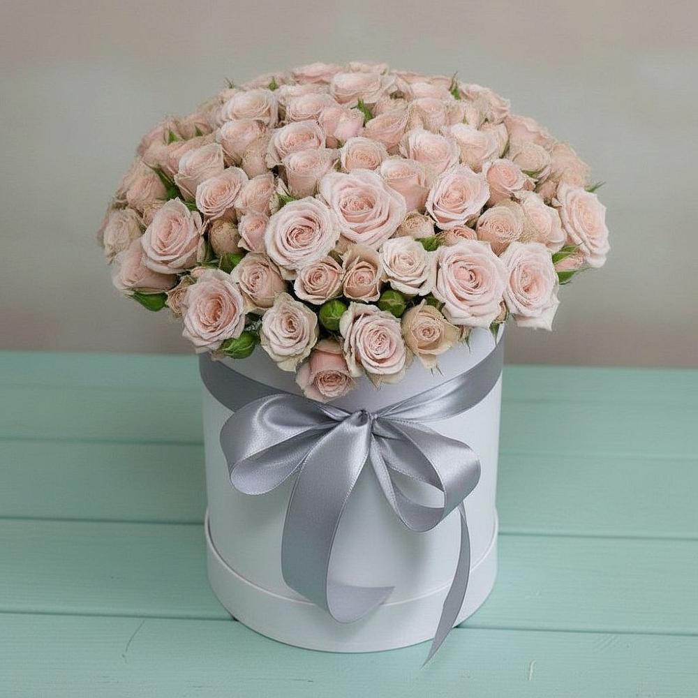 Цветочная композиция из Розы в шляпной коробке в Михайловке Иркутской области