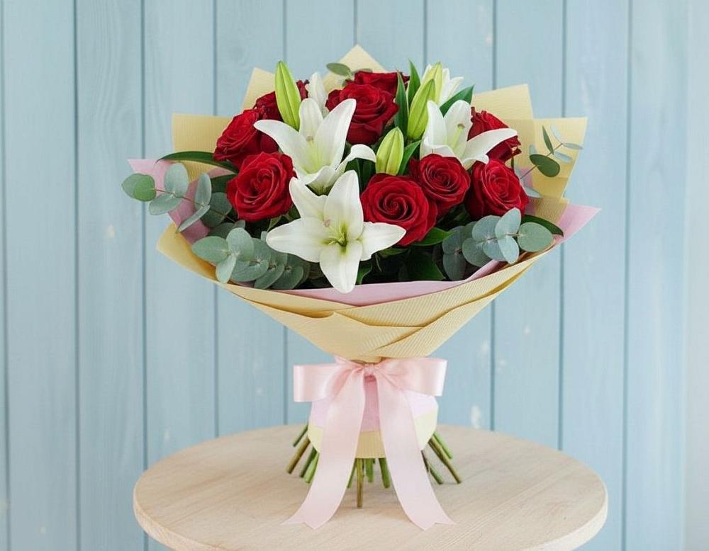 Букет цветов из: Лилии и Розы в Михайловке Иркутской области